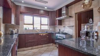 Graces Guesthouse - 8
