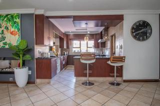 Graces Guesthouse - 5