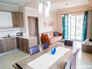 Riviera Holiday Apartments - Seafront - Wifi - 1