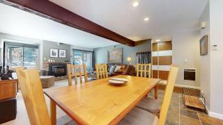 Mountain Condo | Spa Pool and Ski Shuttle Access - 1