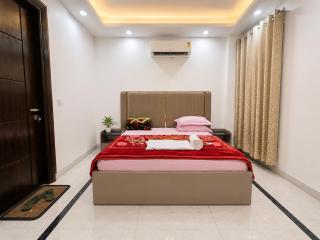 Homlee-Gold-4BHK-Lift-Parking-Vasant Kunj - Nueva Delhi - 3
