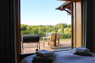 Cuddfan Lodge on a Beautiful Lake - 1