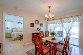 Marco Island Retreat w/ Pool ~ 1 Mi to Beach - 2