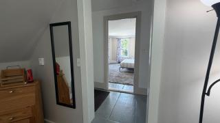 Comfortable Getaway for Two w/ Kitchenette - Right in the Heart of Downtown - 8