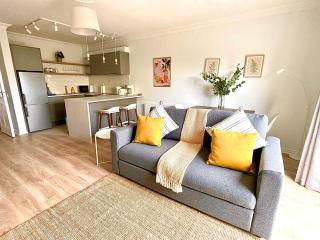 Luxury By The Coast 6 - 0