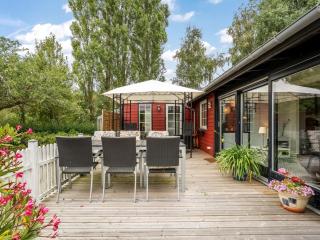Holiday Home Aiske - 700m from the sea by Interhome - 5
