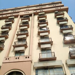 Bahria Heights 1 Premium 1 Bedroom with 2 Ac and Free Parking - 8