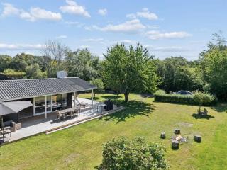 Holiday Home Antonie - 350m from the sea by Interhome - 6