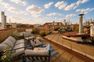 Roof Apartments and Parking Assistance - Prague - 1