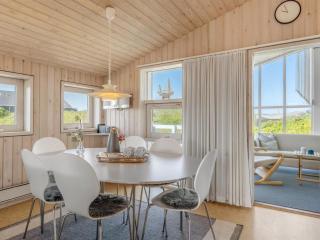 Holiday Home Elsamaria - 400m from the sea by Interhome - 2