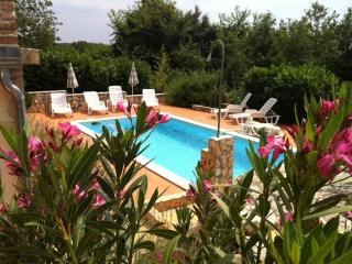 Holiday Home Ruhiggelegene Villa mit eigenem Tennisplatz und Pool für Ausflüge in die Umgebu by Interhome - 5