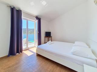 Apartment Vukelja-3 by Interhome - 9