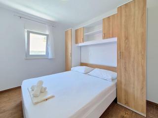 Apartment Vukelja-3 by Interhome - 6