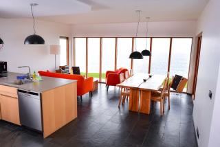 Natural Wood House Kaldbakur with Panoramic Fjord View & Hot Tub - by Nollur - 7