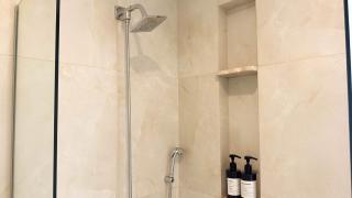 Sky Stays Petra Tower Modern Living - Loft - 3