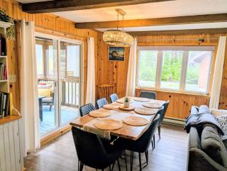 Lake front cottage 5 bedrooms bright open concept - 8