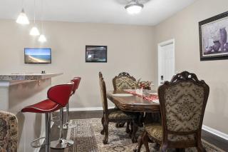 Mid-City Serenity Oasis - 3