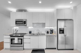 Charming 1BR NearBOKCntr-Gym,Lounge,Balcony,PetOK - 5