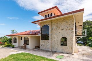 Gorgeous villa on the Waterfall Road - 0