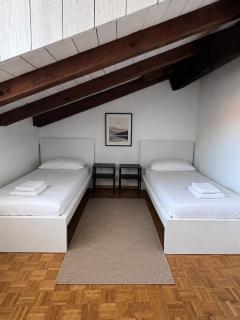 Comfortable Bijoux with Cathedral View - 6