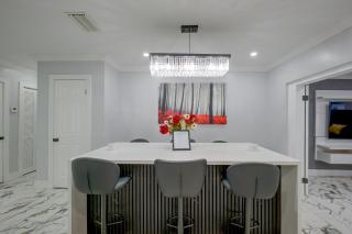 < 3 Mi to Hard Rock Stadium! Family-Friendly Home - 1