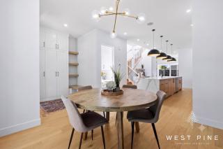 Luxury 3BD Retreat • King Bed •A/C • Tree-Lined St - 0