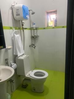 Spacious and Cozy 3 Bedroom Family Apartment - 8