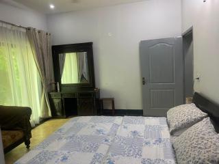 Spacious and Cozy 3 Bedroom Family Apartment - 2