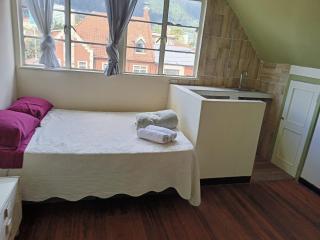 Hostal Parkway - 0