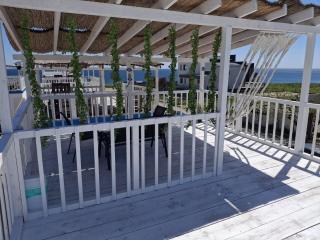 Thea's Bungalow - 8