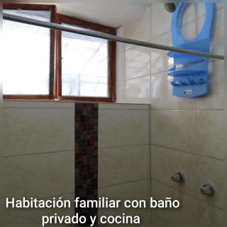 Hostal Atlantis Middle World - 1