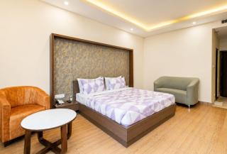 Hotel The Ananta Palace - 0