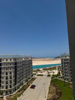 2 bedroom apartment with Acs sea view fully furnished in latin district El Alamein - 4