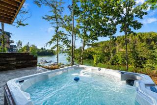 The Incredible Smoky Mtn Luxury Lake House 4 BR - 1