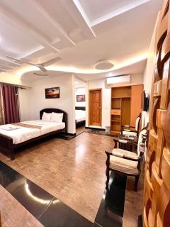 AAKAS Hotel & Restaurant - 0