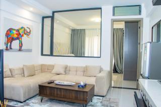Shangri-la Apartment - 1