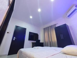 IBK's Hotels and Suites - 4