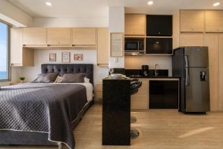 Sunset Oceanfront Studio - 6