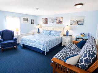 A Beach Breeze Inn - 3