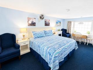 A Beach Breeze Inn - 9