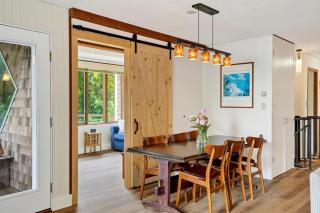 Steps to Beach: Martha's Vineyard Private Retreat! - 1