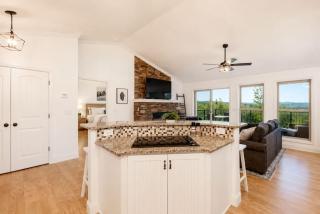 Breathtaking Lake Views Game Room Deck 4BR - 4