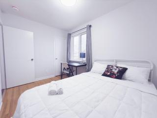 Cozy House Quiet Room Near Kennedy 401 Sheppard - 9