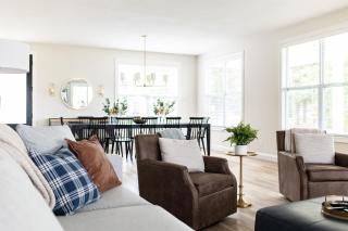 Victory Views Estate Luxury Retreat for 25 Guests - 1