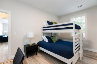 Victory Views Estate Luxury Guest Loft - 1