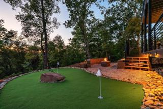 Luxury Retreat Indoor Waterfall Pool Sleeps 12 - 5
