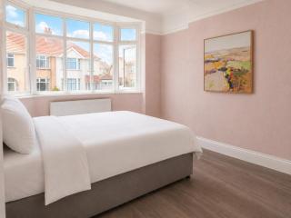 Silverlake Stays - Gloucester Road - 8