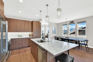 Luxury Eden Retreat Hot Tub Powder Mountain Views Family Fun - 3