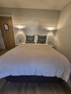 Clarke Cottage Guest House - 6