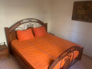 Spacious 4BR Dakar Home w Patio Garden - 1